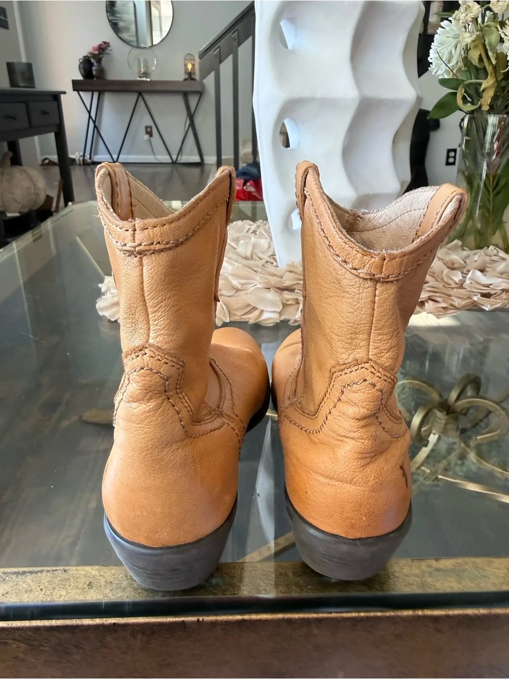 Frye Carson Shortie Kids Booties. Size Boys 1